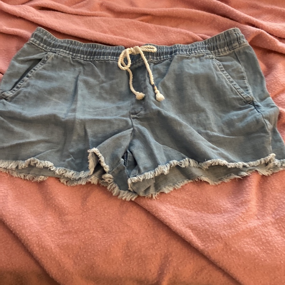 LOFT Light Wash Pull On Shorts XL